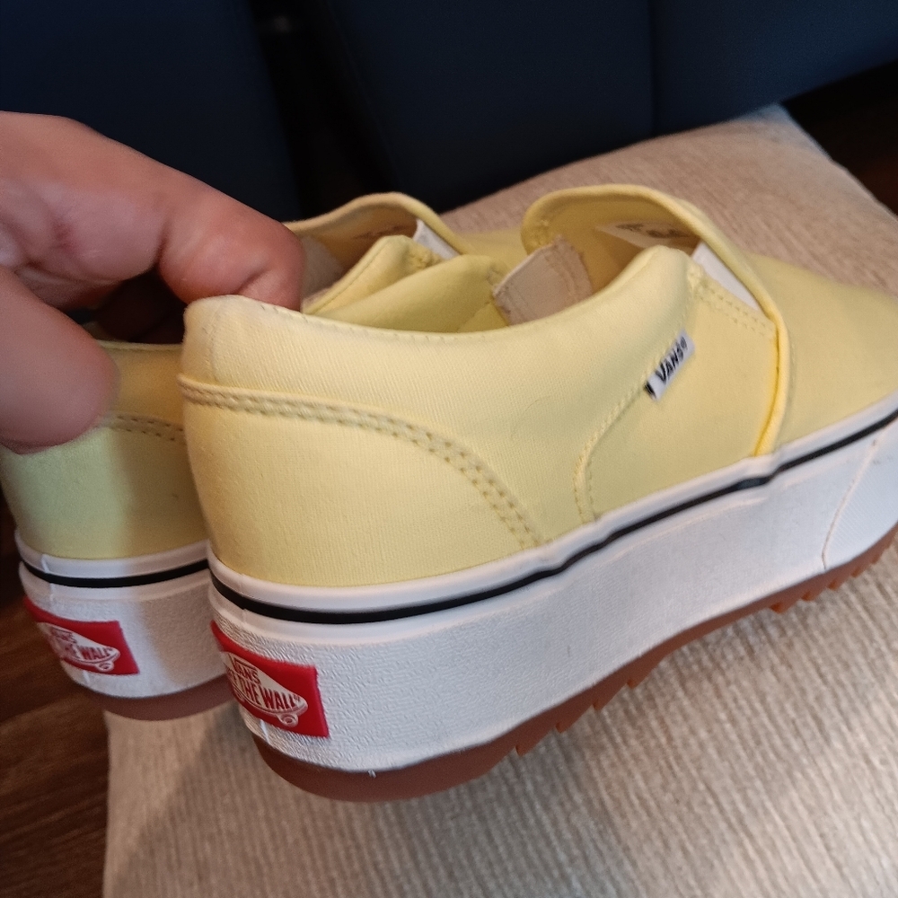 VANS Asher Platform/Stackform Slip-On Shoes Light… - image 2